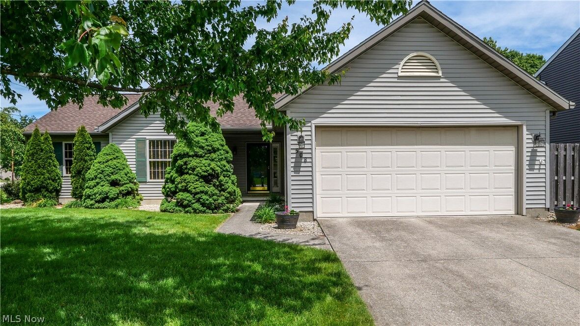 Property Photo:  508 Hampton Drive  OH 44035 