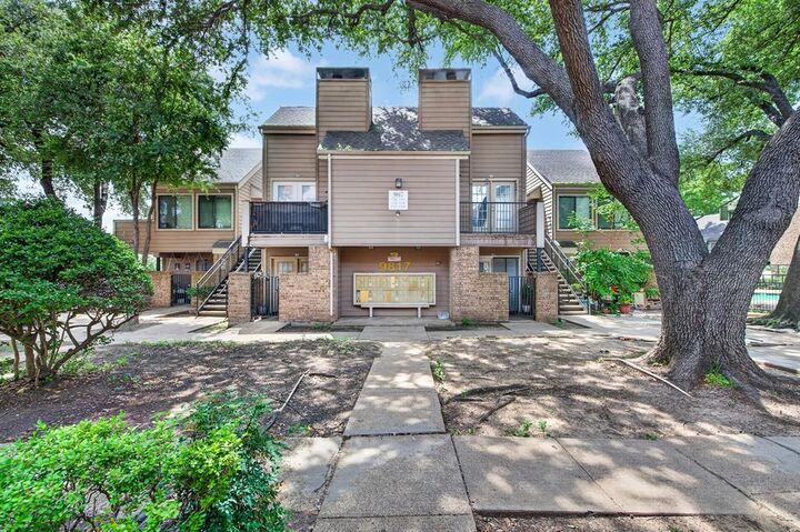 Property Photo: 9817 Walnut Street 214 TX 75243
