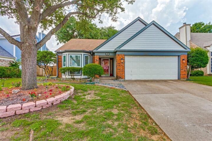 Property Photo:  2505 Dahlia Drive  TX 76123 