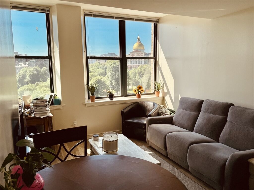 Property Photo: 131 Tremont Street 6B MA 02111