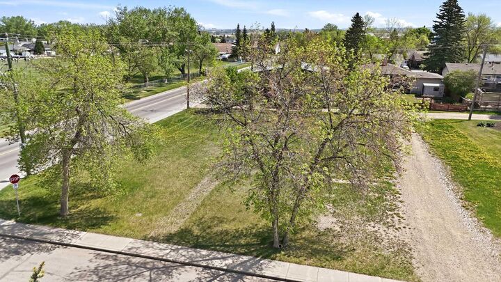 Property Photo: 5253 49 Street AB T4L 1H6