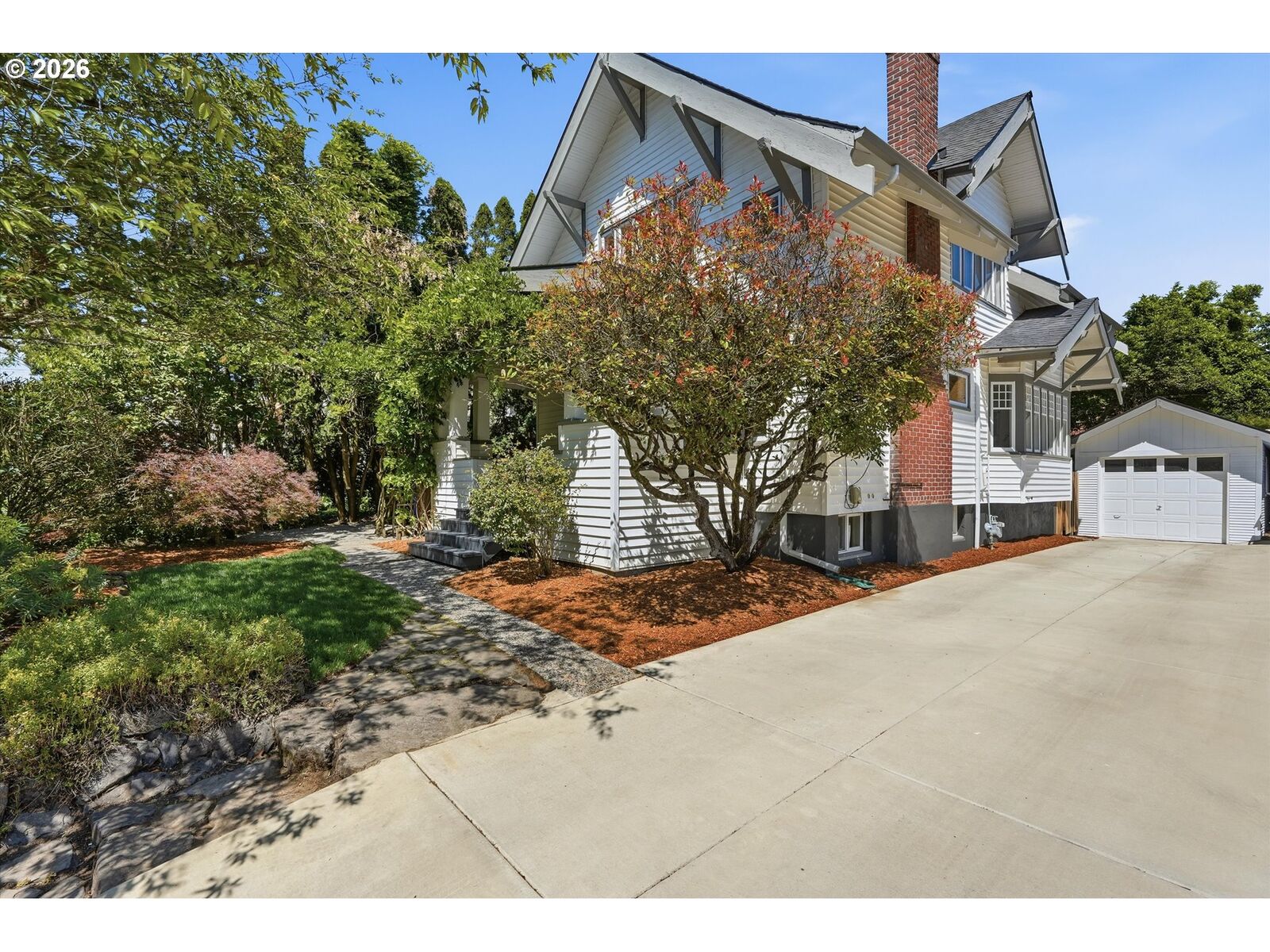 Property Photo: 3406 NE 41st Ave OR 97212
