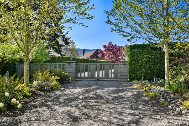 Property Photo: 3187 Northshore Road WA 98226