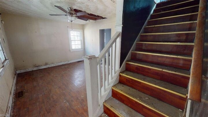Property Photo: 126 Channing Ave VA 23702