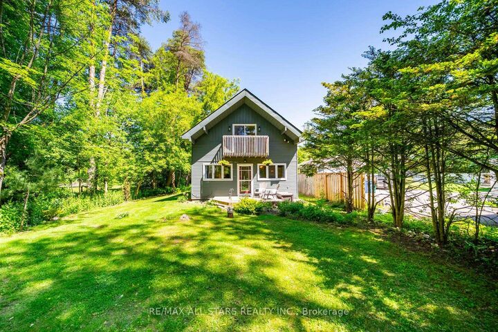 Property Photo: 5146 Cherry Street ON L4A 3X8
