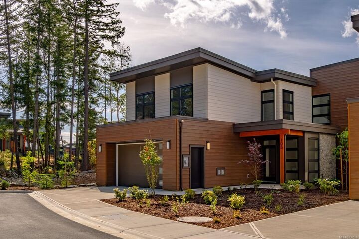 Property Photo:  1220 Manzanita Pl #105  BC V9T 0L7 