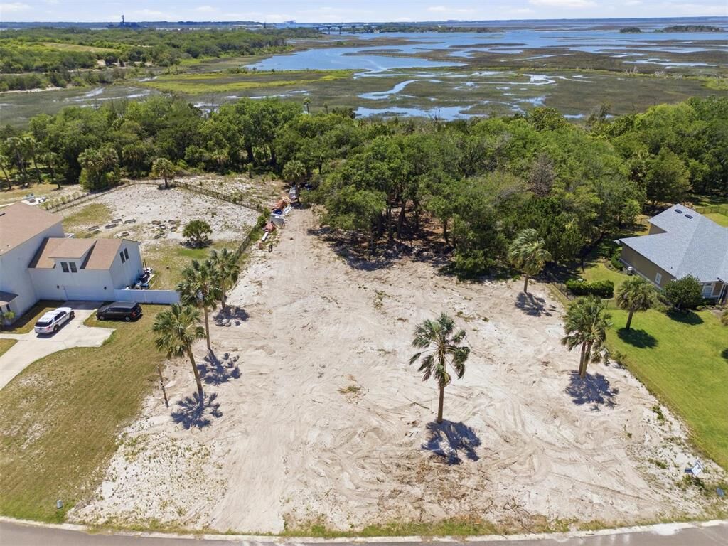 Property Photo:  9110 Woodsman Cove Lane  FL 32226 