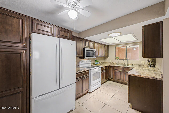 Property Photo: 463 S Olmo Circle AZ 85120