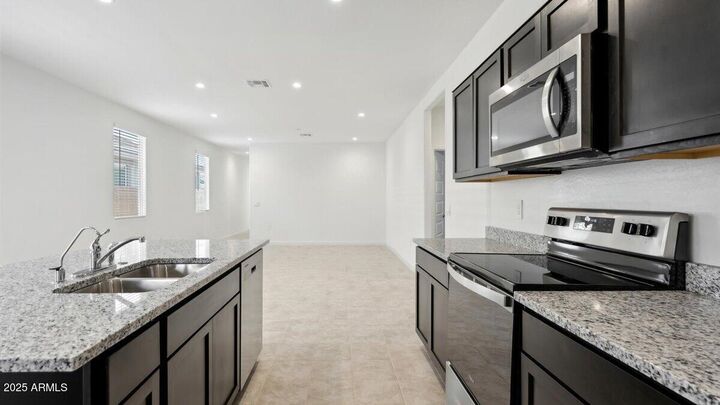 Property Photo:  2714 W Simone Avenue  AZ 85120 