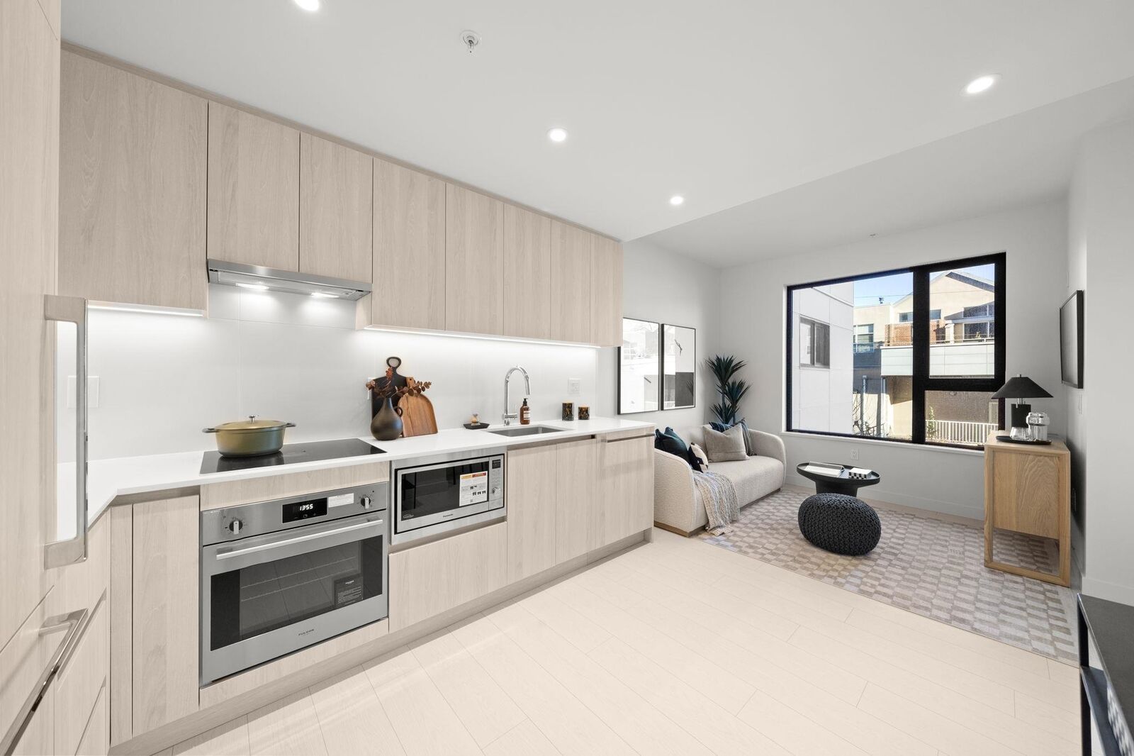 Property Photo:  4928 Quebec Street 508  BC V5W 2N2 