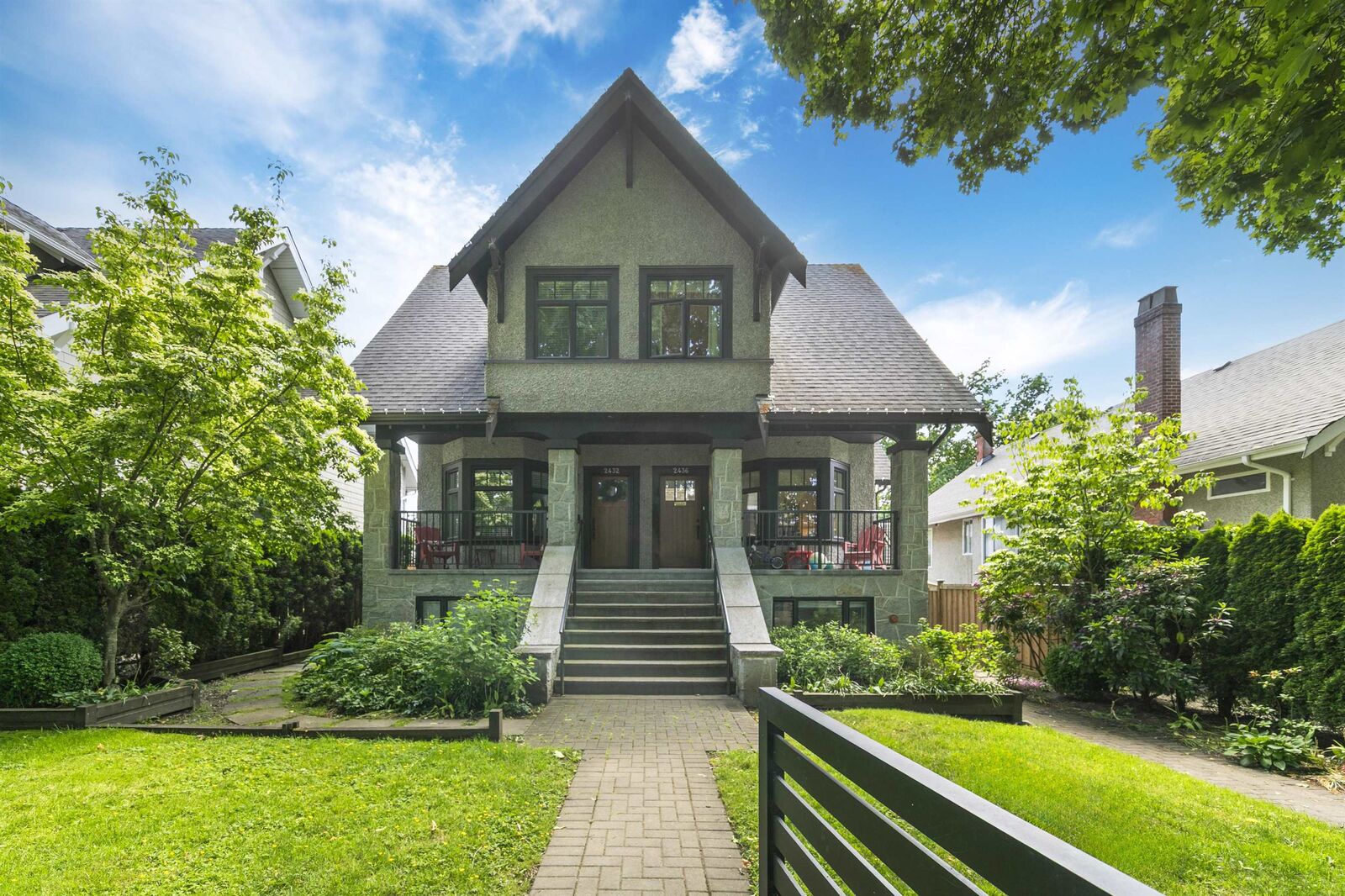 Property Photo: 2436 W 8th Avenue BC V6K 2B1