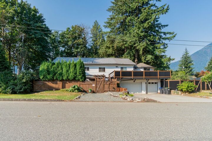 Property Photo: 695 Hudson Bay Street BC V0X 1L4