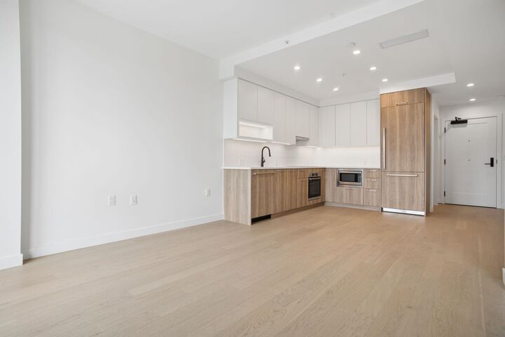 Property Photo:  8398 Oak Street 208  BC V6P 0L9 