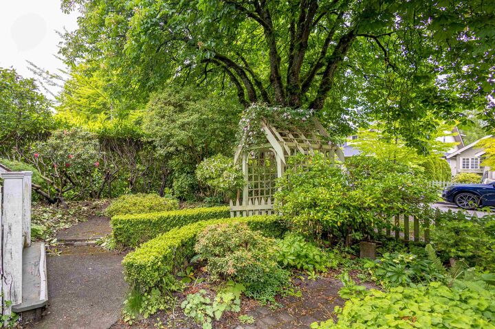 Property Photo: 3012 W 14th Avenue BC V6K 2X8