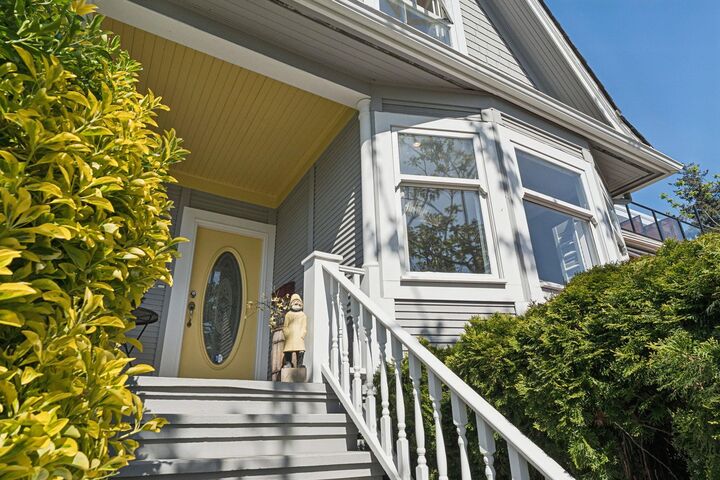 408 E 2nd Street — photo 1