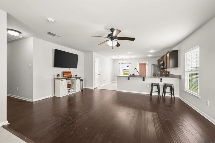 Property Photo: 26621 Evangeline Trace Blvd LA 70726