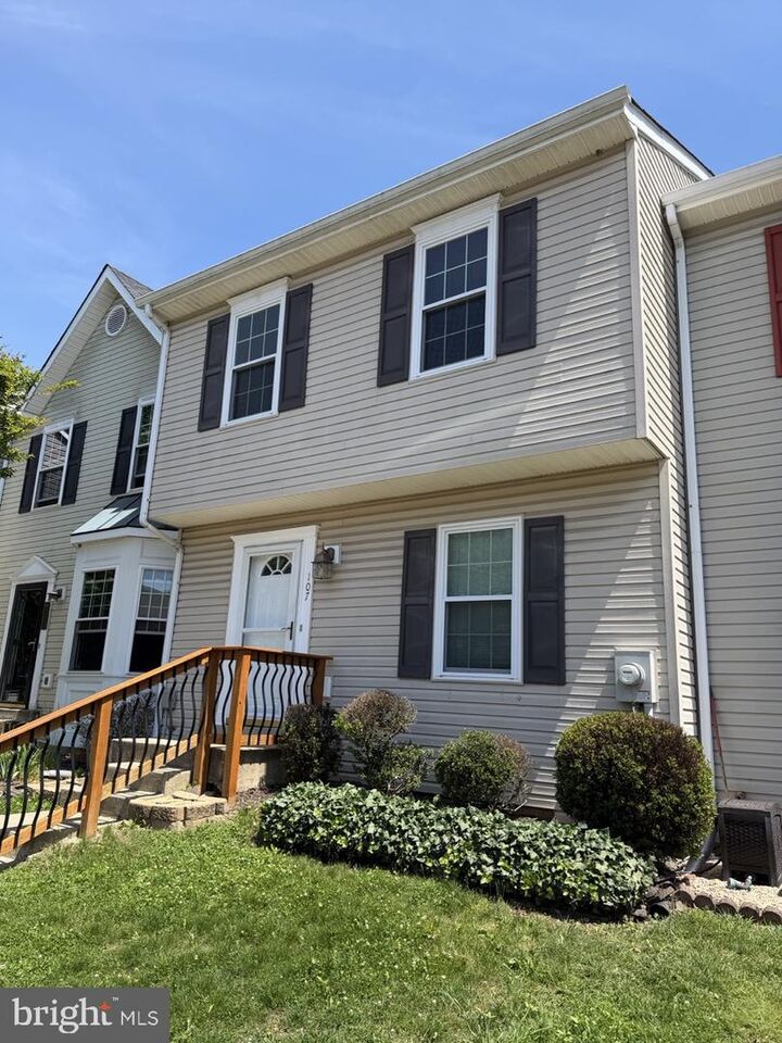 Property Photo:  107 Peridot Place  VA 22655 