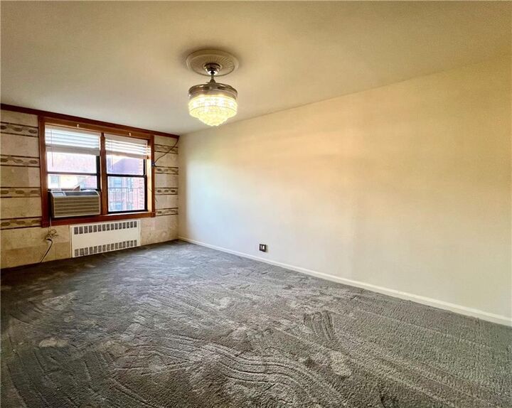 Property Photo: 2260 Burnett Street 6B NY 11229