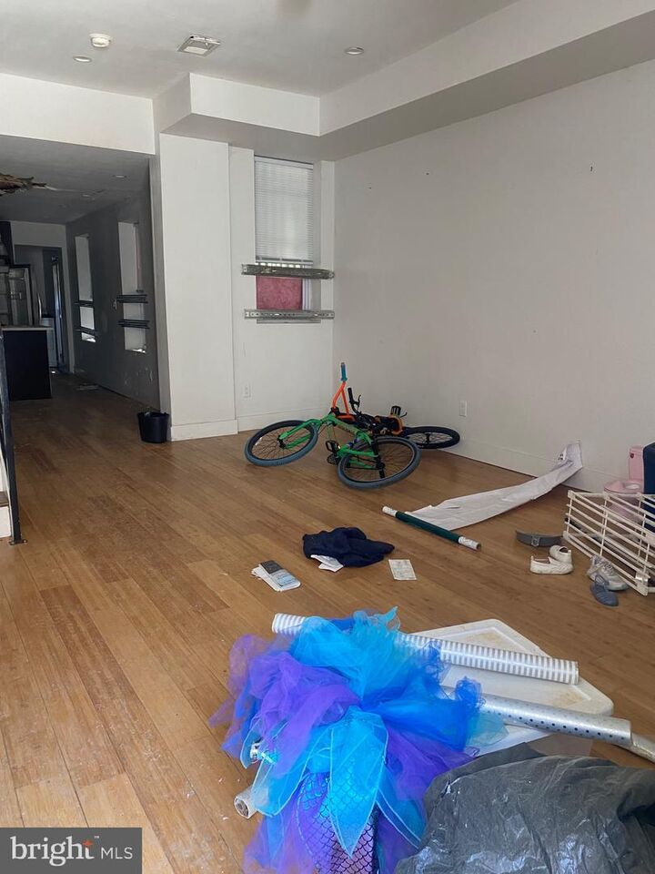 Property Photo:  2025 N Woodstock Street  PA 19121 