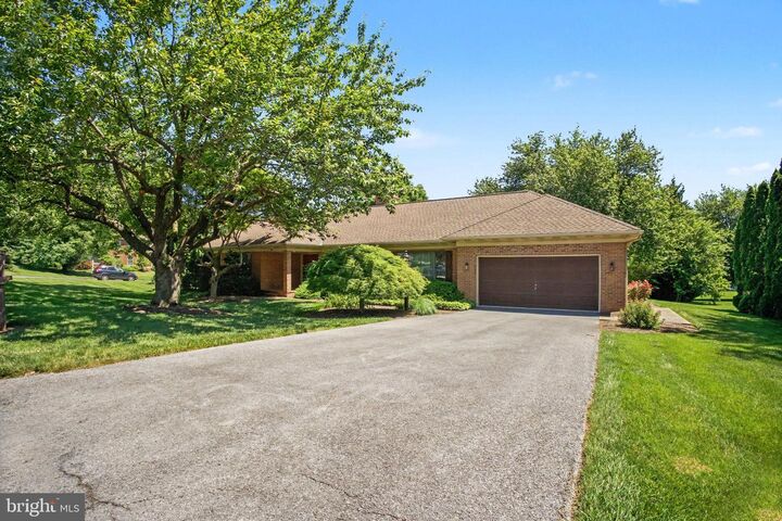 Property Photo:  218 Overland Lane  PA 17601 