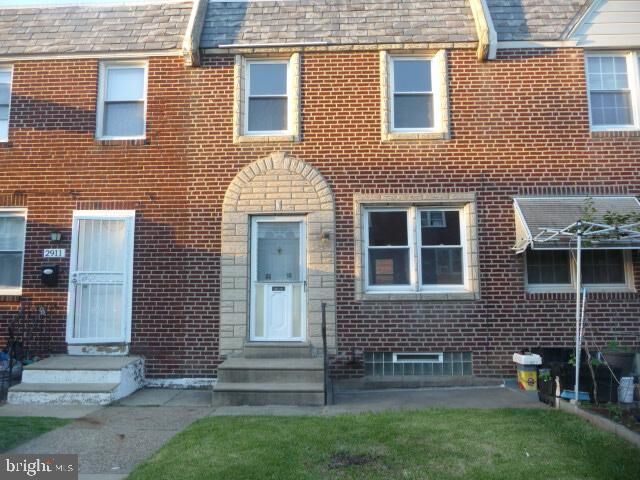 Property Photo:  2913 Passmore Street  PA 19149 