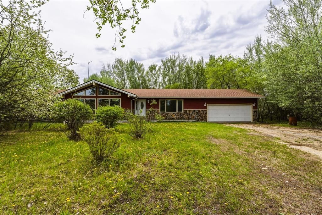 Property Photo:  29106 Garven (Pr213) Road  MB R5N 0H8 