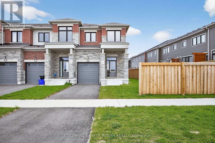 Property Photo:  29 Milady Crescent  ON L9J 0X3 