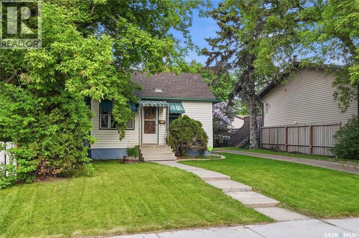 Property Photo:  1148 K Avenue N  SK S7N 2N8 