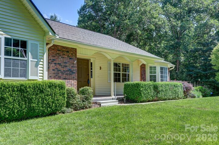 Property Photo:  31 Surrey Run  NC 28803 