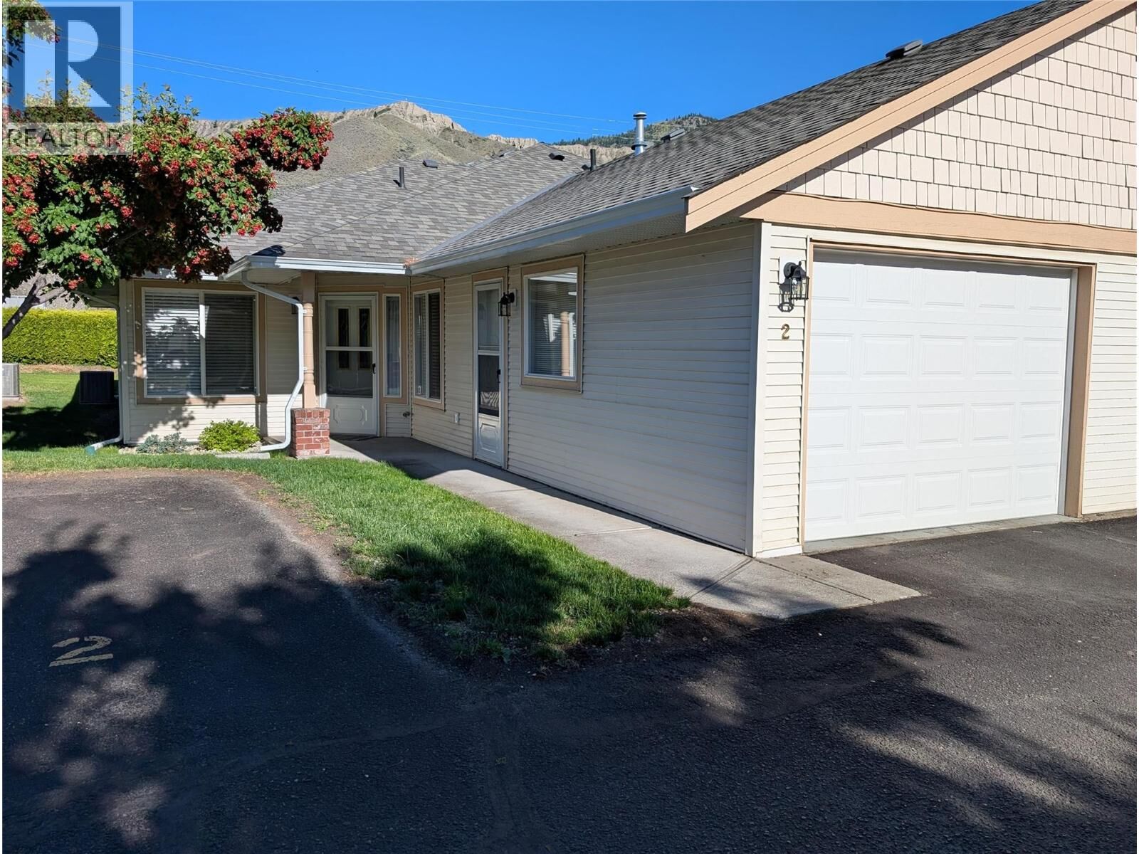 Property Photo:  807 Railway Avenue 2  BC V0K 1A0 