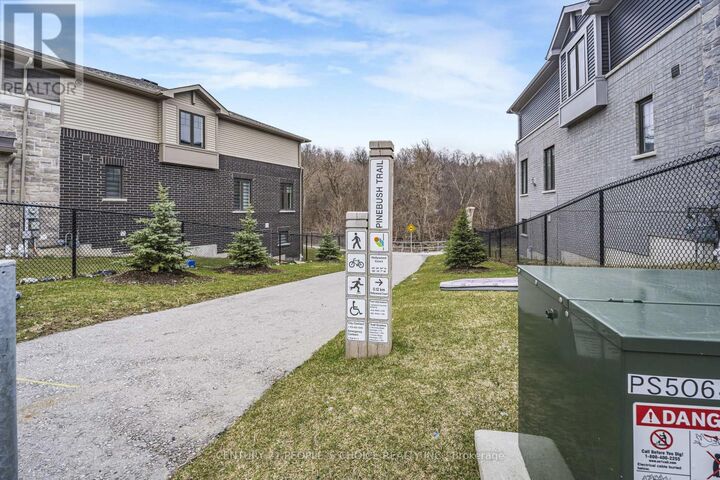 Property Photo:  10 Birmingham Drive 25  ON N1R 0C5 