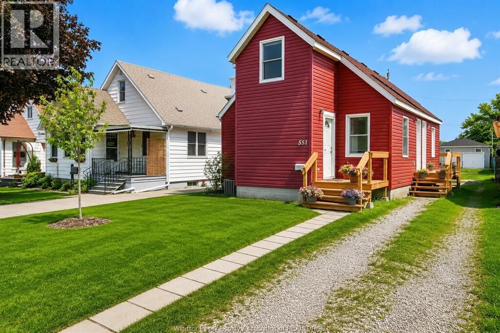 Property Photo:  551 Hildegarde Street  ON N8X 2Z4 