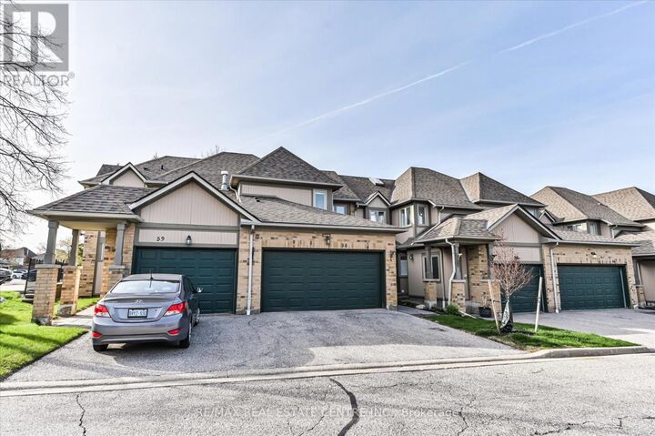 Property Photo:  5662 Glen Erin Drive 58  ON L5M 6C4 