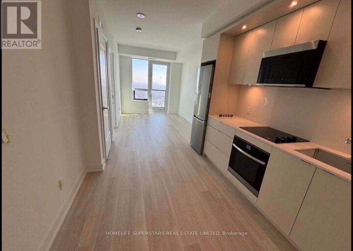 Property Photo:  60 Central Park Roadway Road East 2405  ON M9A 3K1 
