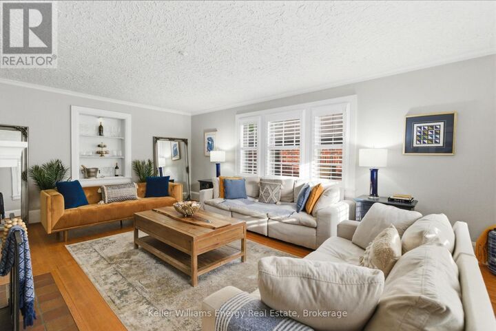 Property Photo:  59 Bagot Street  ON L1M 1A1 