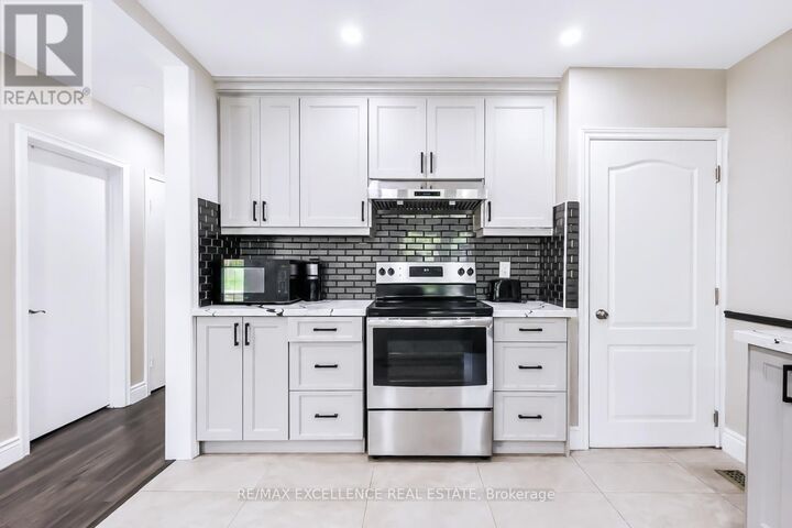 Property Photo:  35 Siebert Avenue  ON N2C 2A5 