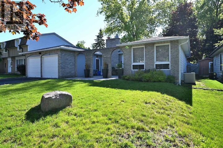 Property Photo:  7 Huron Street  ON L4M 5H2 