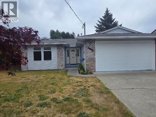 Property Photo:  4706 Ontario Ave  BC V8A 5L6 