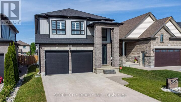 Property Photo:  937 Lennon Way  ON N6G 0W9 