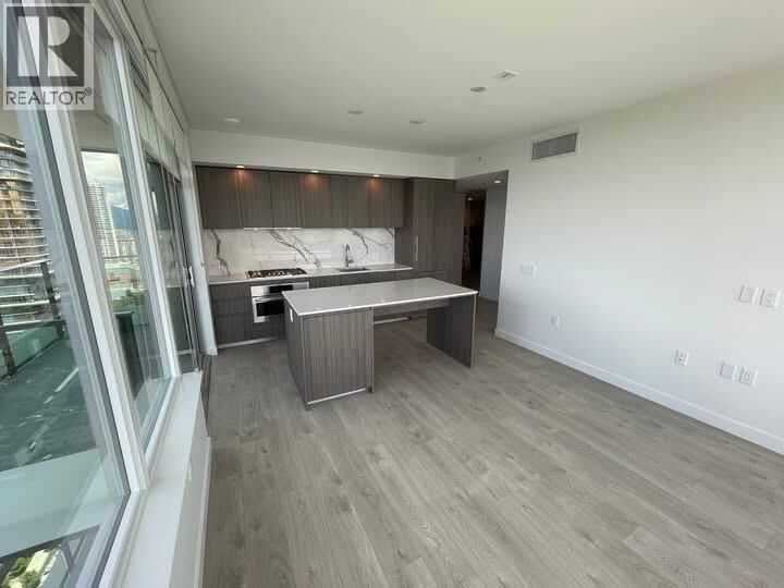 Property Photo:  6463 Silver Avenue 29xx  BC V5H 2Y3 
