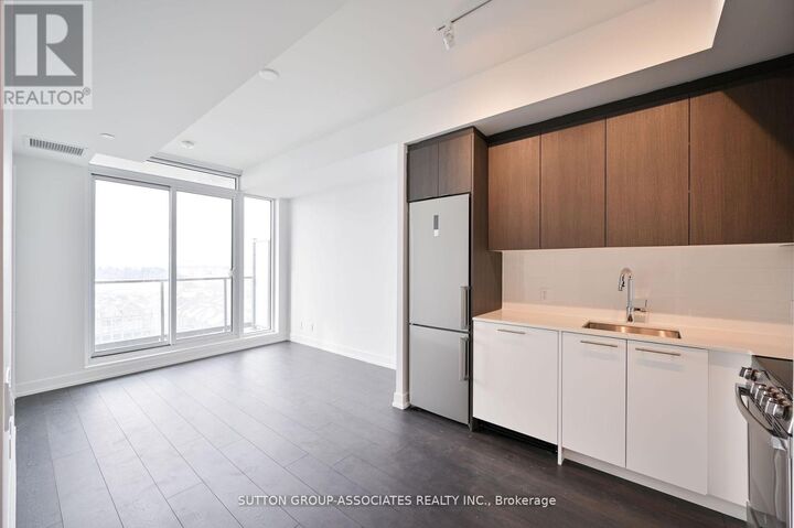 Property Photo:  215 Veterans Drive 1010  ON L7A 0B6 