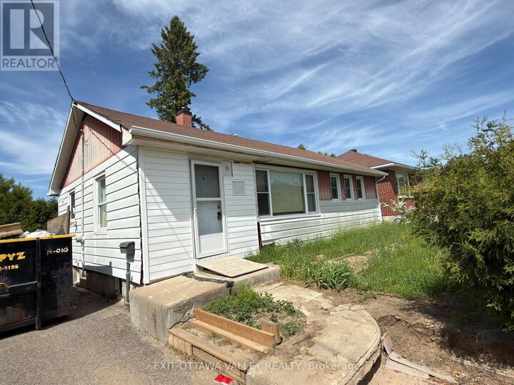 Property Photo:  291 Bell Street  ON K8A 2K1 