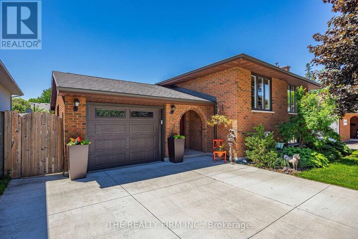 Property Photo:  11 Brennan Drive  ON N7G 3S2 