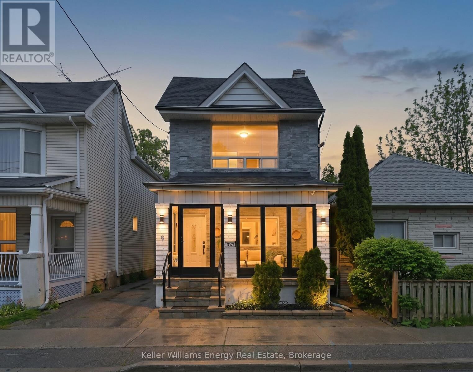 Property Photo:  327 Albert Street  ON L1H 4S2 