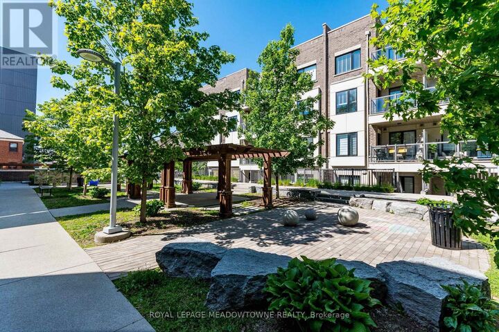Photo de la propriété:  6 Drummond Street 311  ON M8V 2V9 