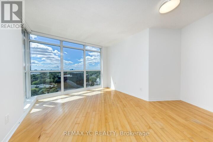 Property Photo:  28 Harrison Garden Boulevard 1605  ON M2N 7B5 