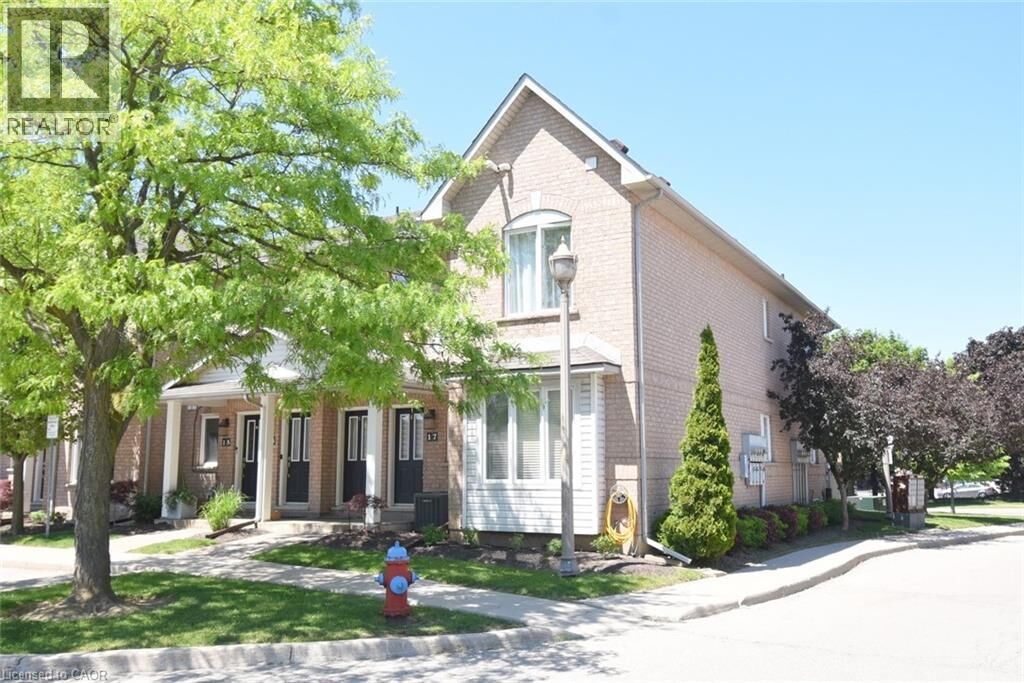 Property Photo:  2 Harbour Drive 17  ON L8E 6B1 