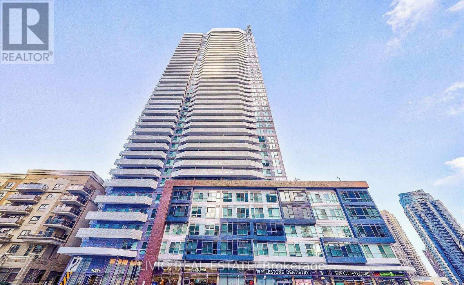 Property Photo:  4065 Confederation Parkway 3204  ON L5B 0L4 