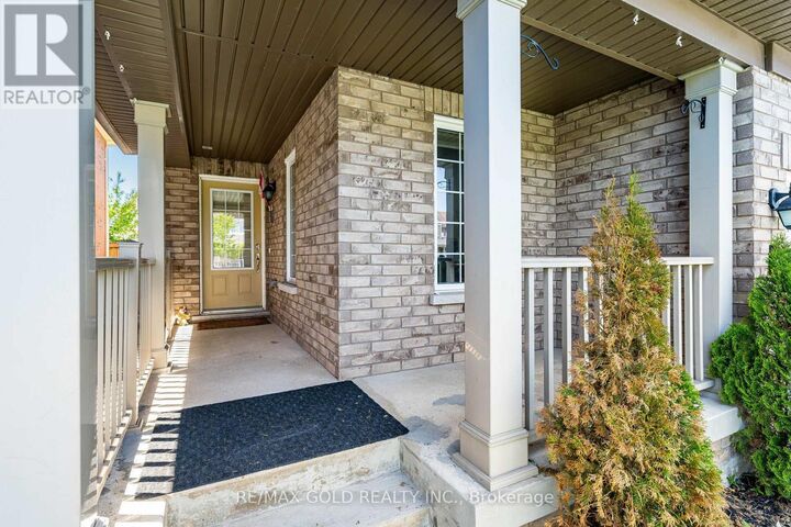 Property Photo:  26 Robert Parkinson Drive  ON L7A 0Y3 