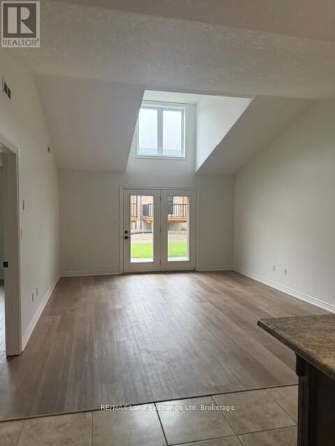 Property Photo:  740 Princess Street 12  ON N0G 2L3 